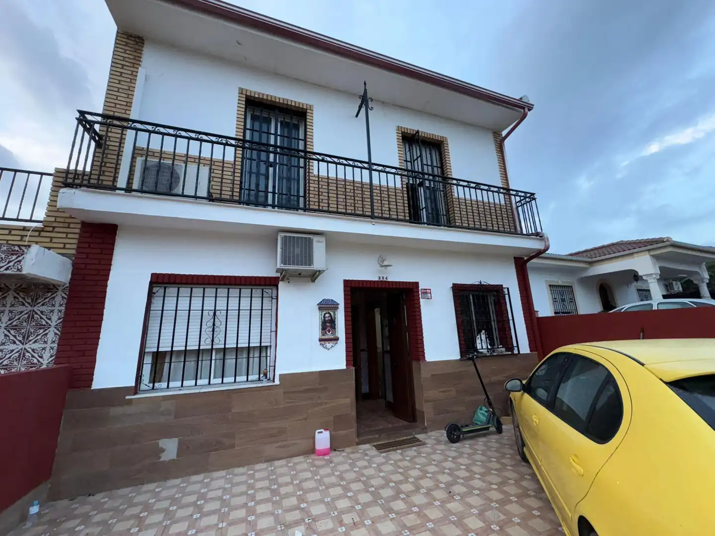 Vista exterior de Casa o xalet en venda en Periurbano Oeste - Sierra