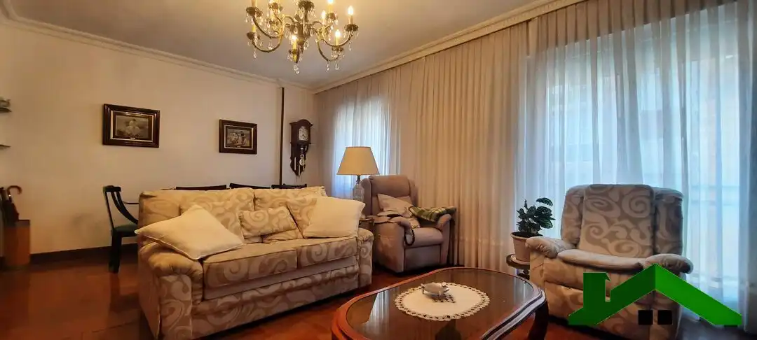Sala d'estar de Pis en venda en Bilbao  amb Calefacció i Terrassa