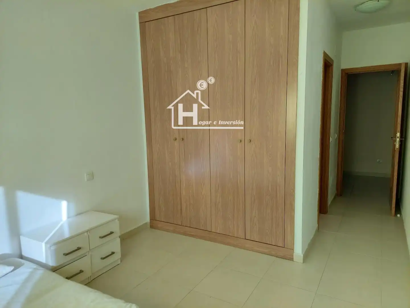 Habitación de Casa adosada en venta en Yebes con Calefacción, Jardín privado y Amueblado