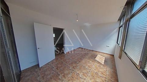 Foto 4 de Àtic en venda a Can Mariner, Barcelona