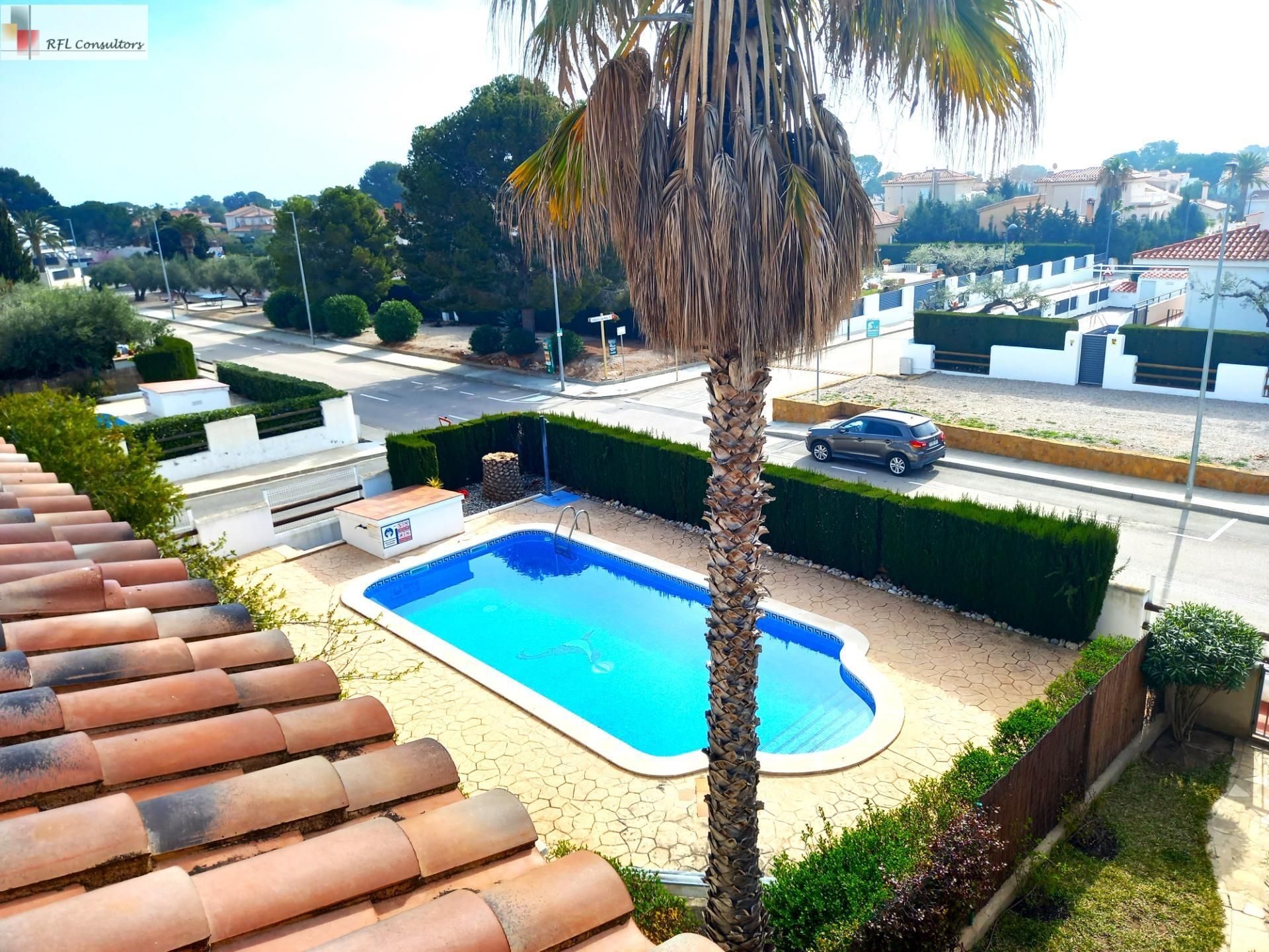 Piscina de Dúplex en venda en L'Ampolla amb Calefacció, Jardí privat i Terrassa