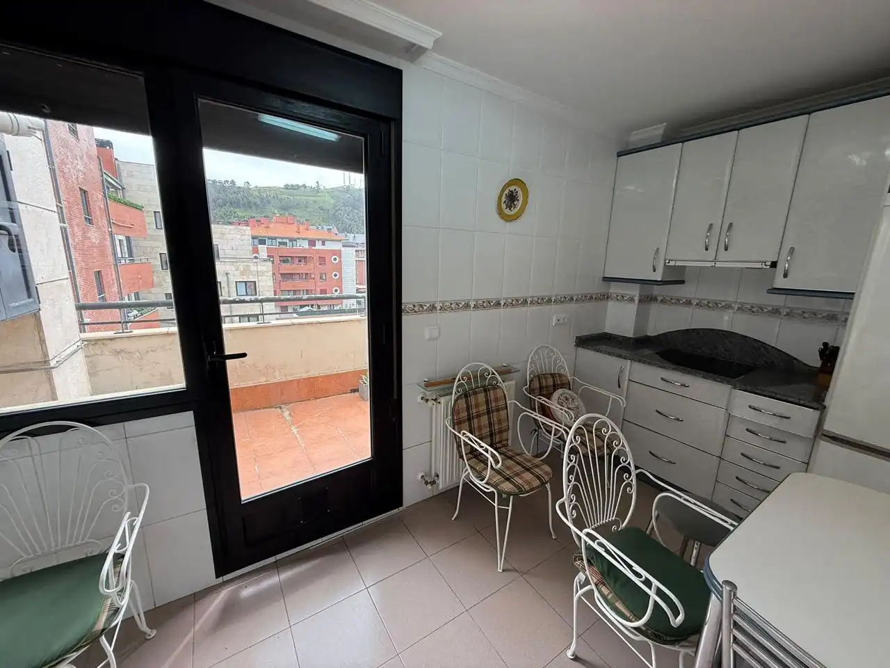 Dormitori de Pis en venda en Castro-Urdiales amb Calefacció, Parquet i Terrassa