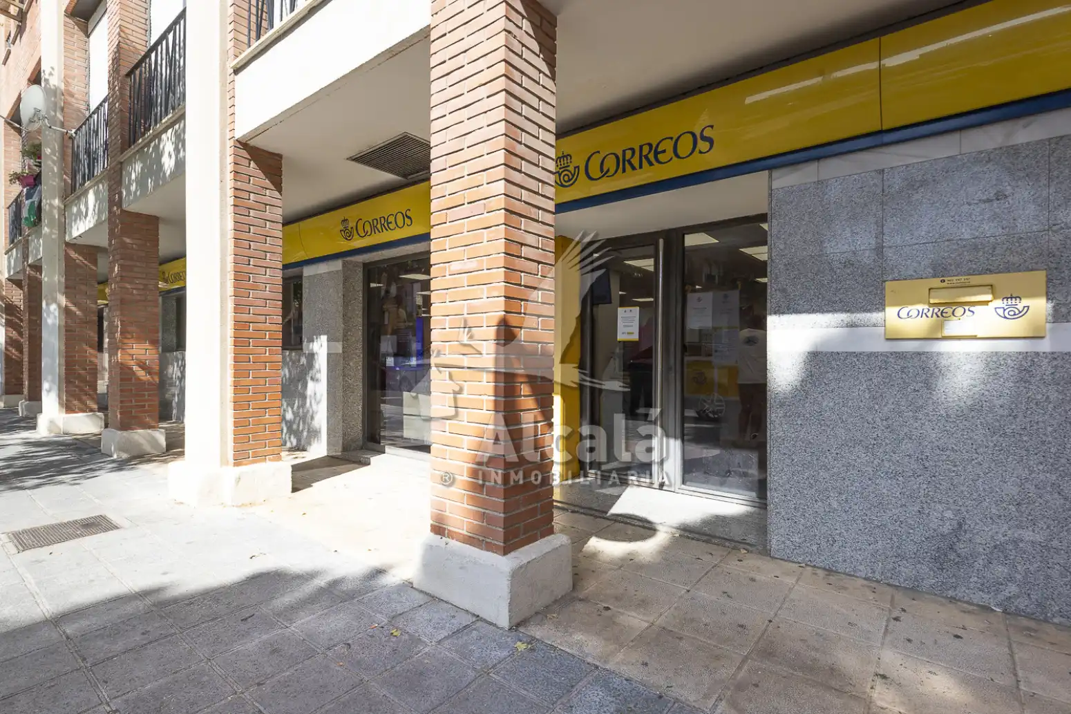 Vista exterior de Pis en venda en Azuqueca de Henares amb Aire condicionat, Calefacció i Terrassa