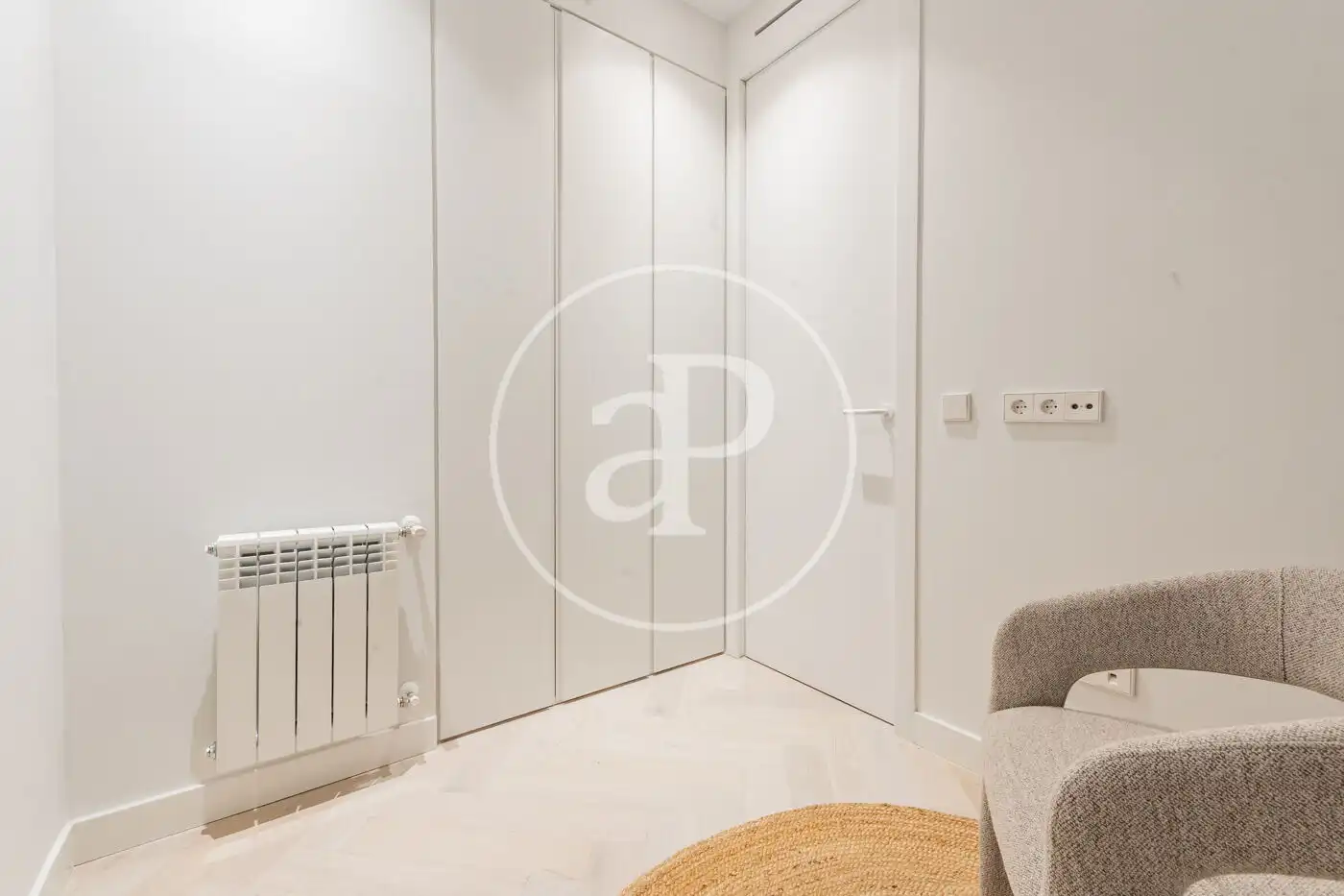 Flat for sale in C. del Dr. Esquerdo, Niño Jesús