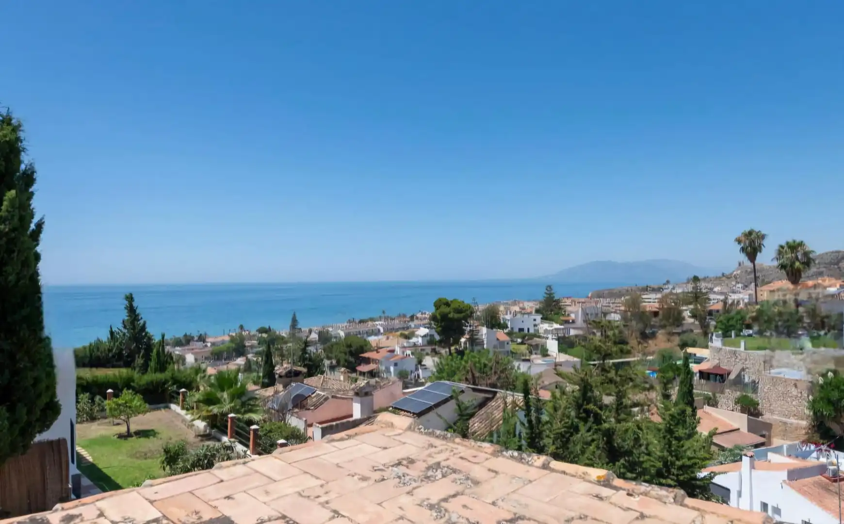 Vista exterior de Casa o chalet en venta en Rincón de la Victoria con Aire acondicionado, Jardín privado y Terraza