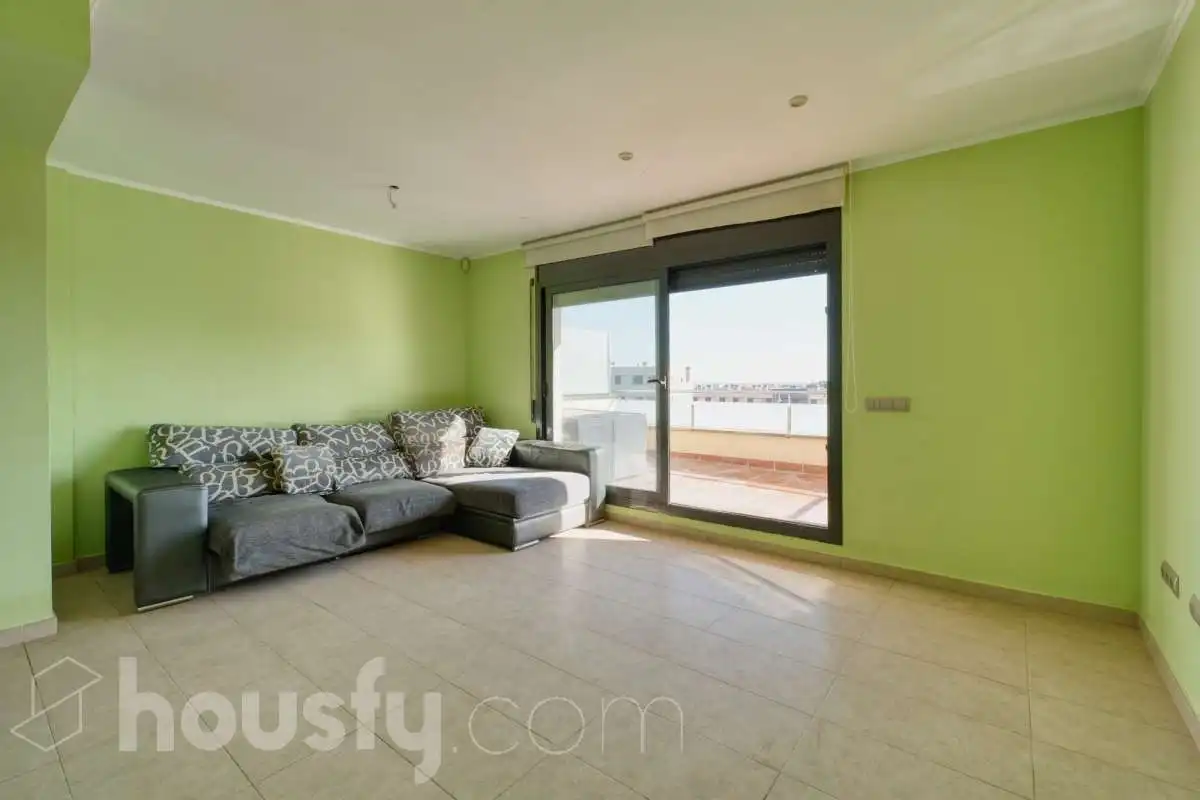 Wohnzimmer von Maisonette zum Verkauf in Roda de Berà mit Klimaanlage, Terrasse und Abstellraum