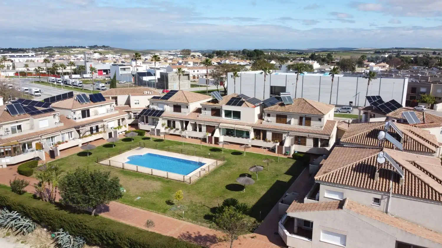 Exterior view of Houses for sale in Lebrija  with Air Conditioner, Heating and Terrace