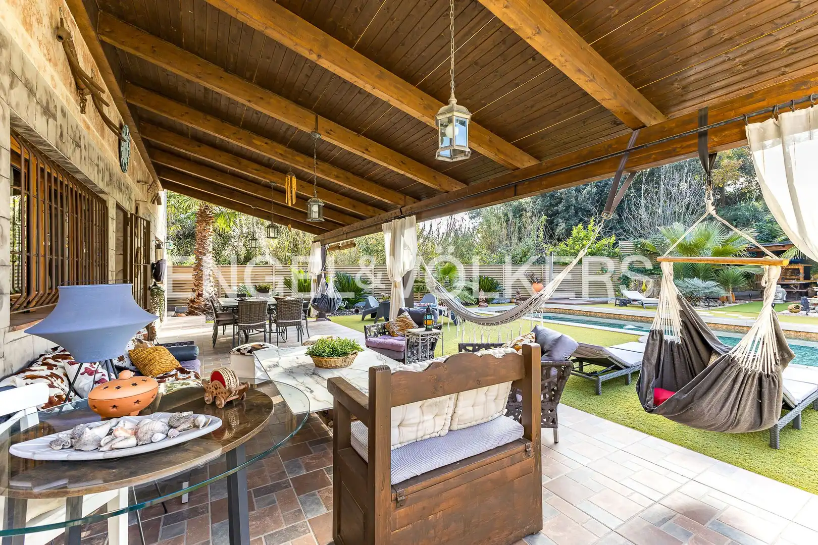 Terrassa de Casa o xalet en venda en Rubí amb Calefacció, Jardí privat i Piscina