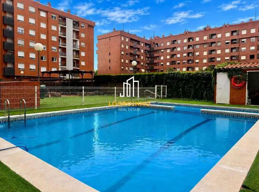 Swimming pool of Flat for sale in  Logroño  with Heating, Storage room and Swimming Pool