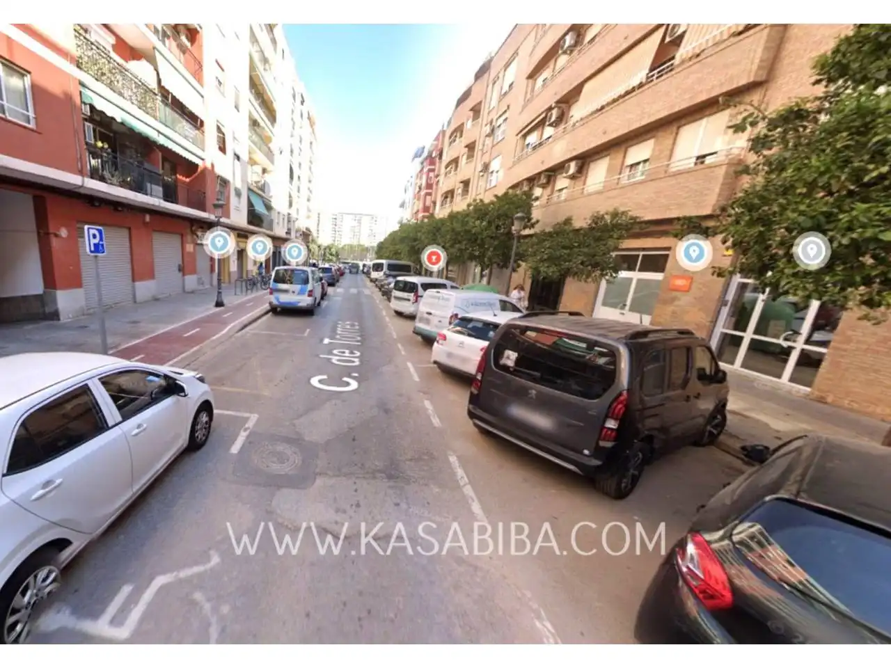 Außenansicht von Garage zum Verkauf in Valencia