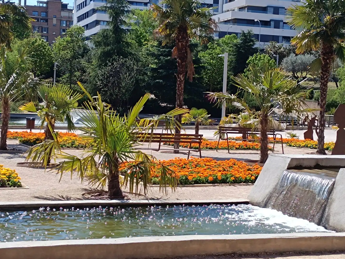 Außenansicht von Wohnung zur Miete in Madrid mit Klimaanlage, Heizung und Parkett