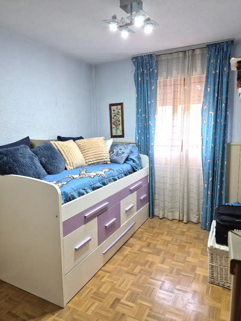 Habitación de Piso en venta en San Fernando de Henares con Aire acondicionado, Calefacción y Parquet