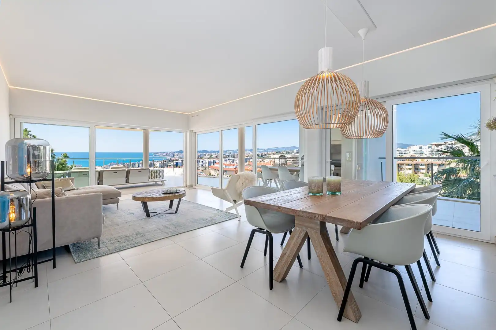 Menjador de Apartament en venda en Benalmádena amb Aire condicionat, Calefacció i Terrassa