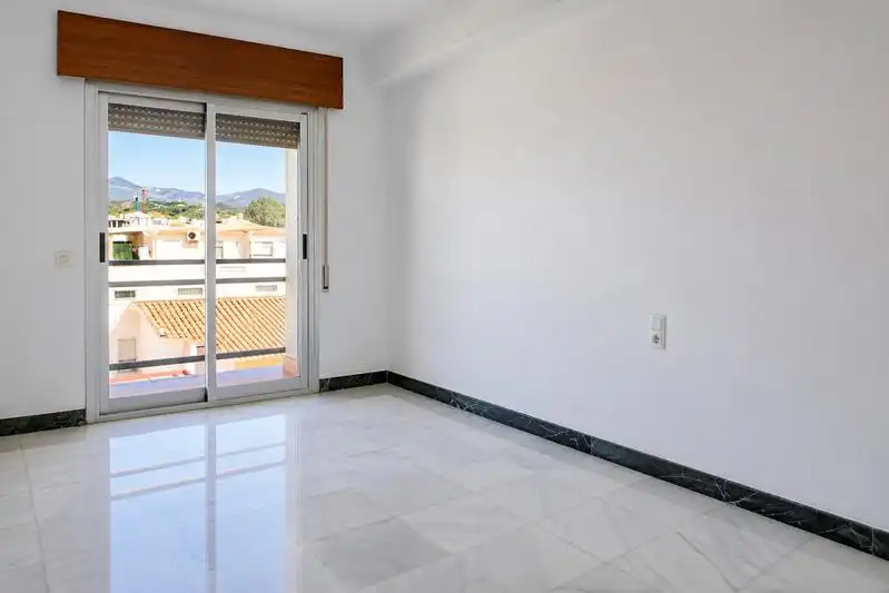 Bedroom of Flat for rent in Estepona  with Air Conditioner, Heating and Terrace