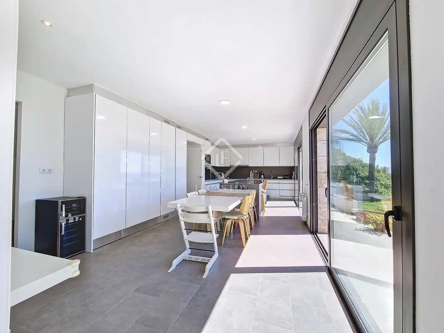 Cuina de Casa o xalet de lloguer en Vilanova i la Geltrú amb Aire condicionat, Jardí privat i Terrassa