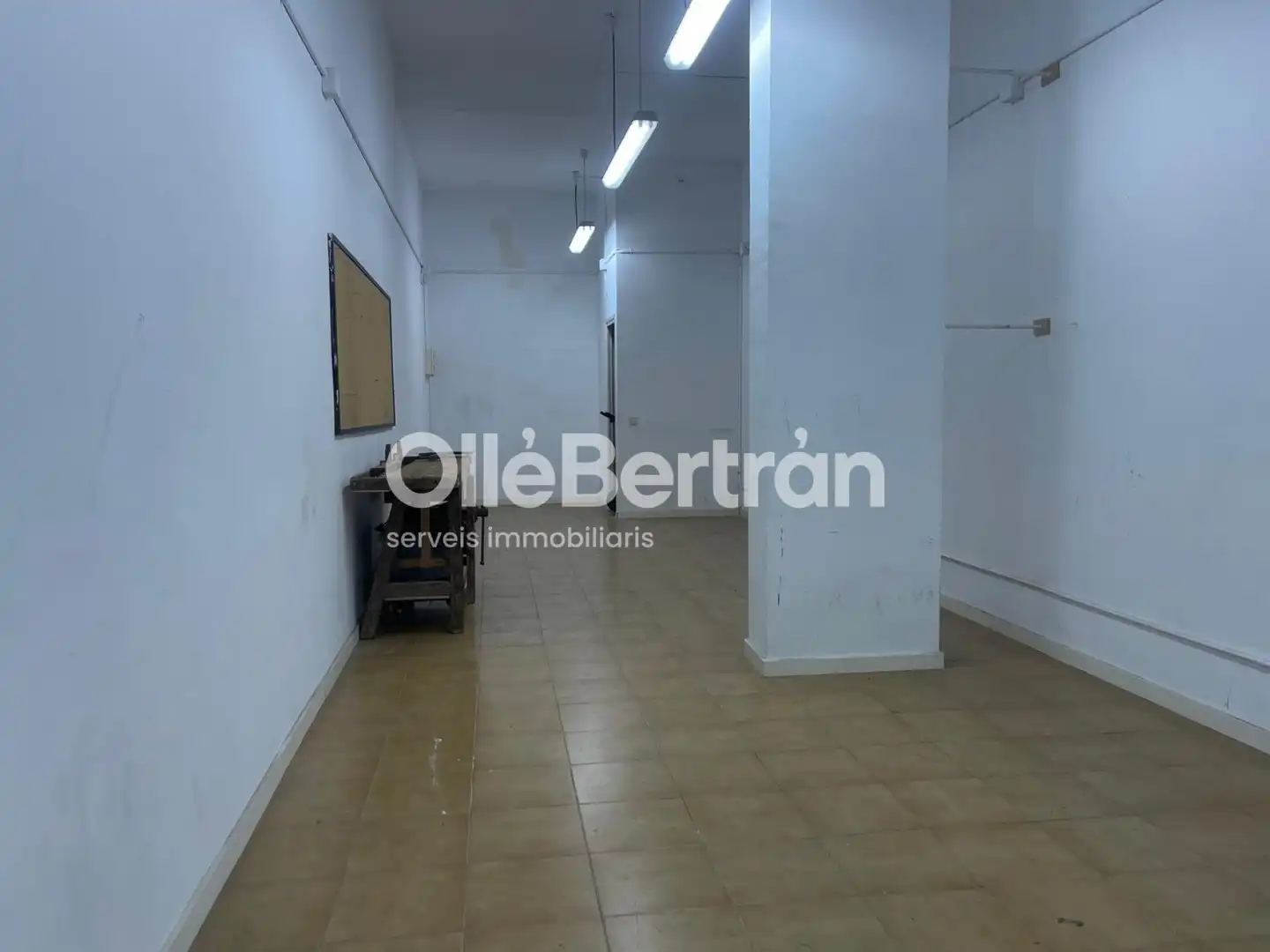 Geschaftsraum zum Verkauf in  Barcelona Capital