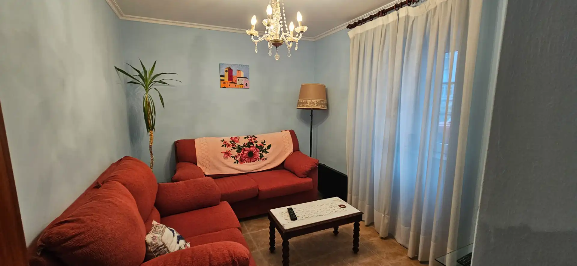 Sala d'estar de Casa adosada en venda en Narón amb Moblat