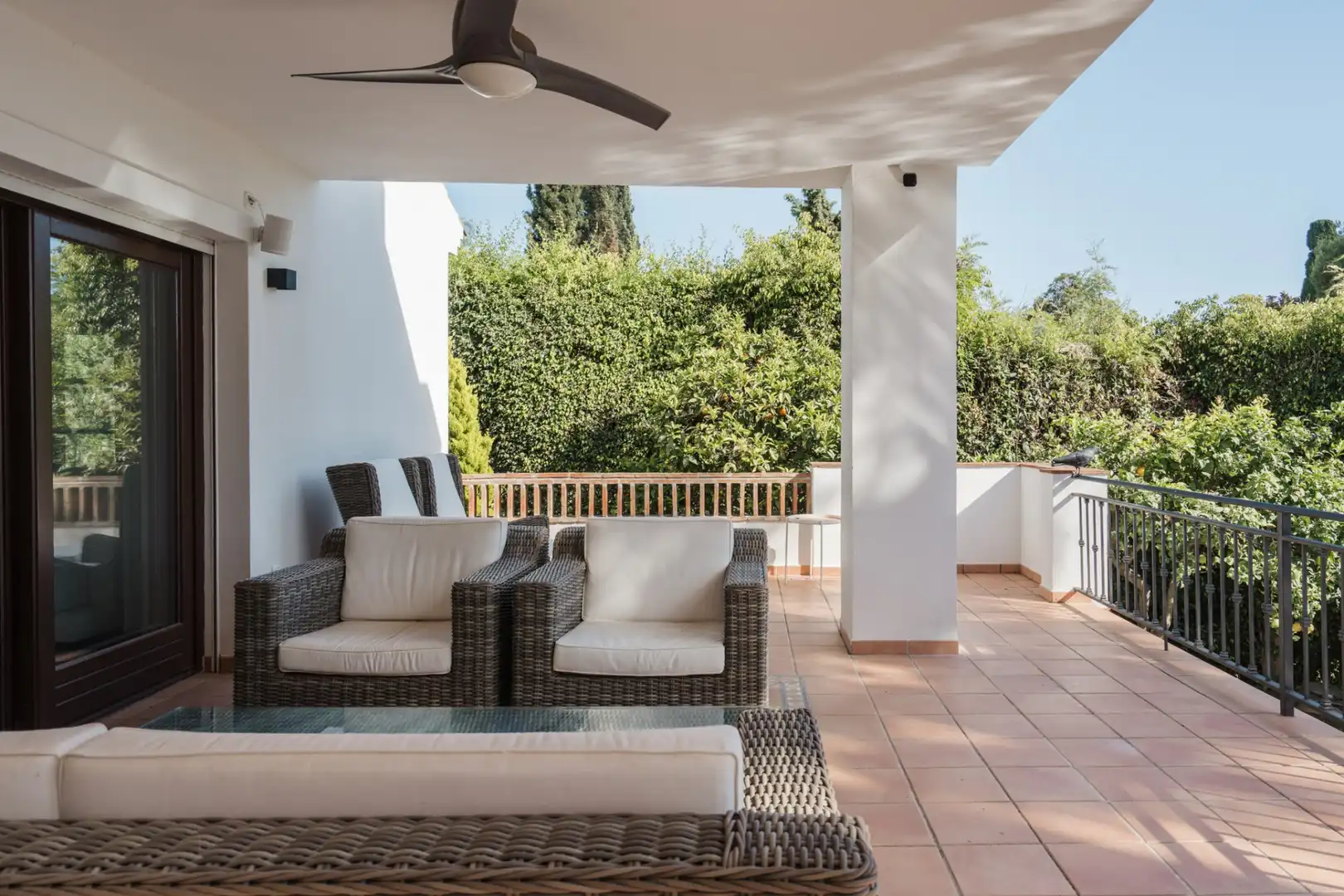 Terrassa de Casa o xalet en venda en Marbella amb Aire condicionat, Calefacció i Jardí privat