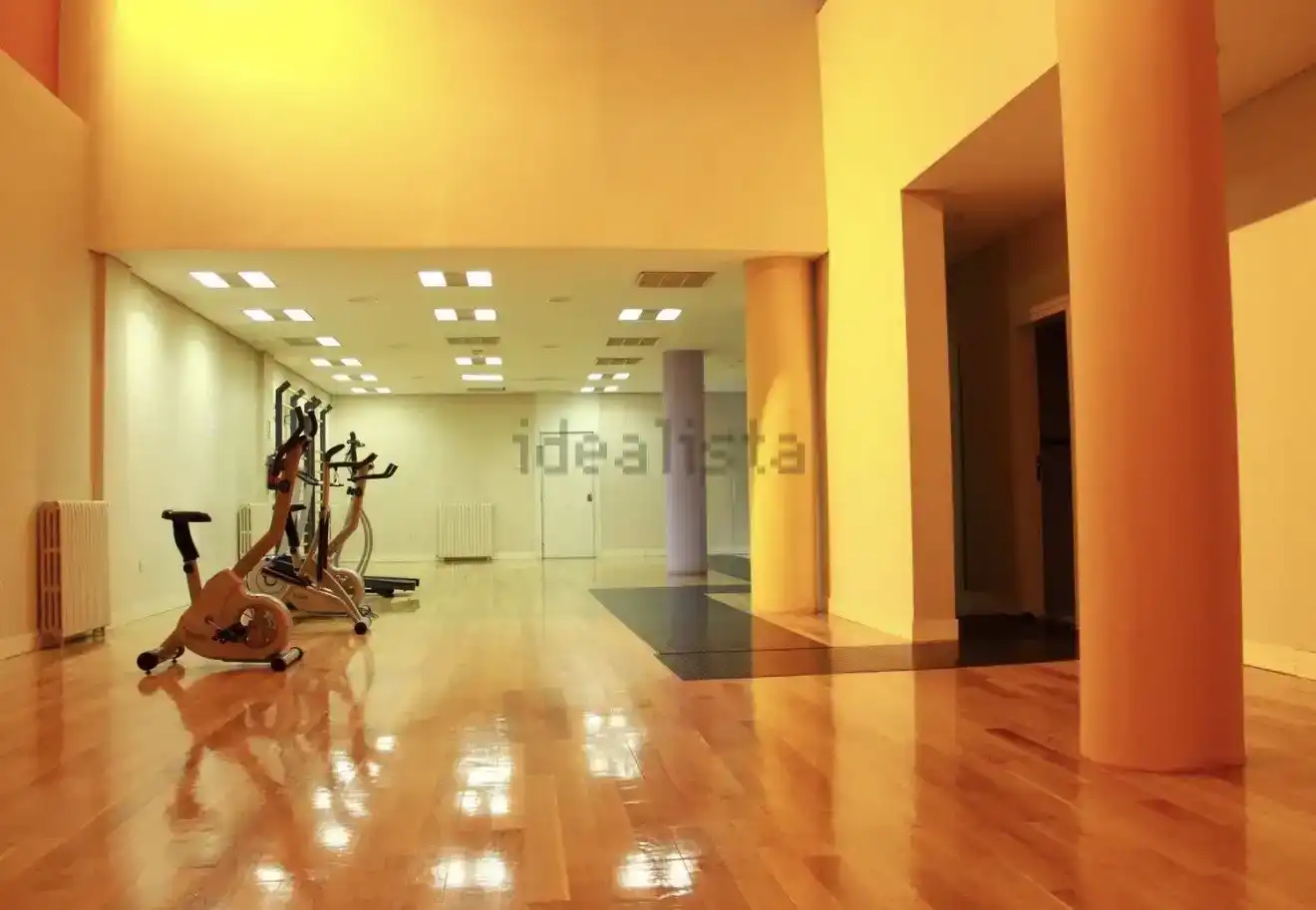 Wohnung zur Miete in  Madrid Capital mit Klimaanlage und Balkon
