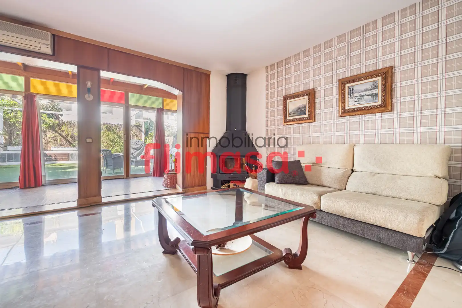Sala de estar de Casa adosada en venta en Villaviciosa de Odón con Aire acondicionado, Calefacción y Jardín privado