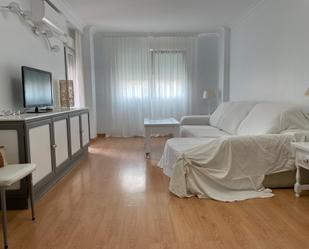 Living room of Flat to rent in Badajoz Capital  with Air Conditioner and Balcony