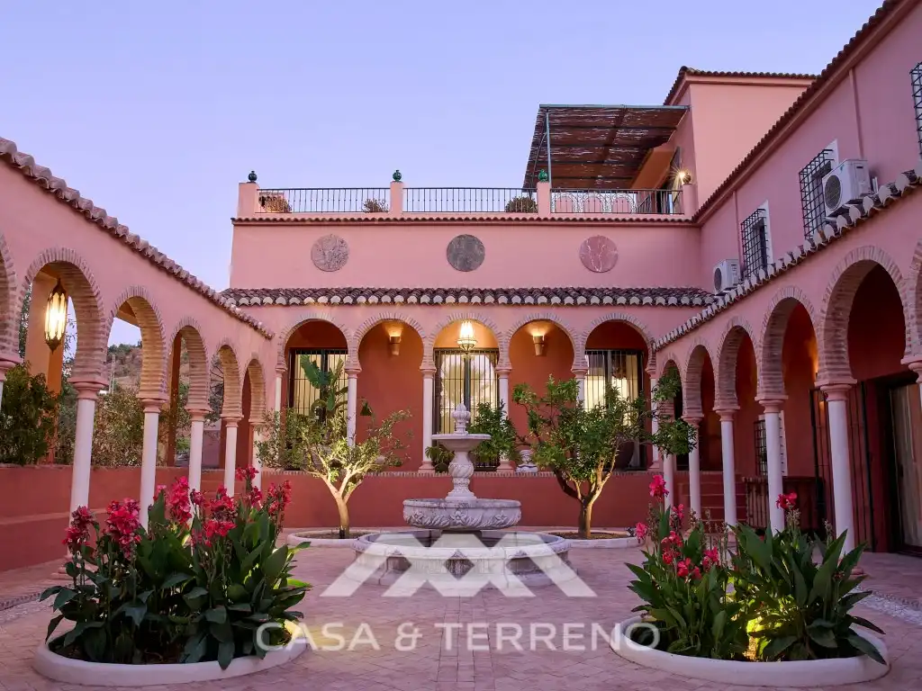 Vista exterior de Casa o chalet en venta en Comares con Aire acondicionado, Terraza y Piscina