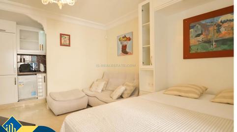 Foto 2 de Estudi en venda a Zona Playa de los Locos, Torrevieja