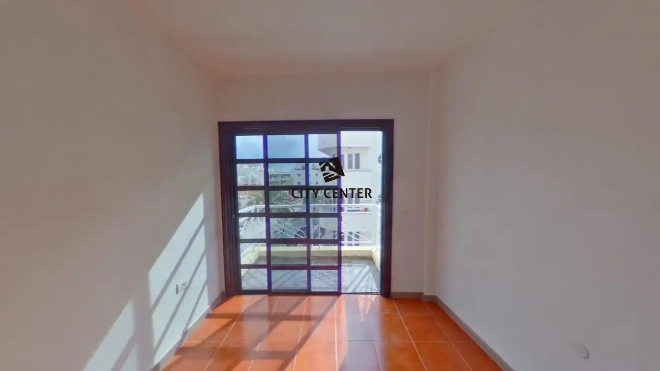 Vista exterior de Pis en venda en Arona amb Balcó