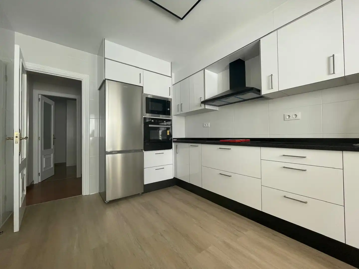 Kitchen of Flat for sale in Ferrol  with Oven, Washing machine and Microwave