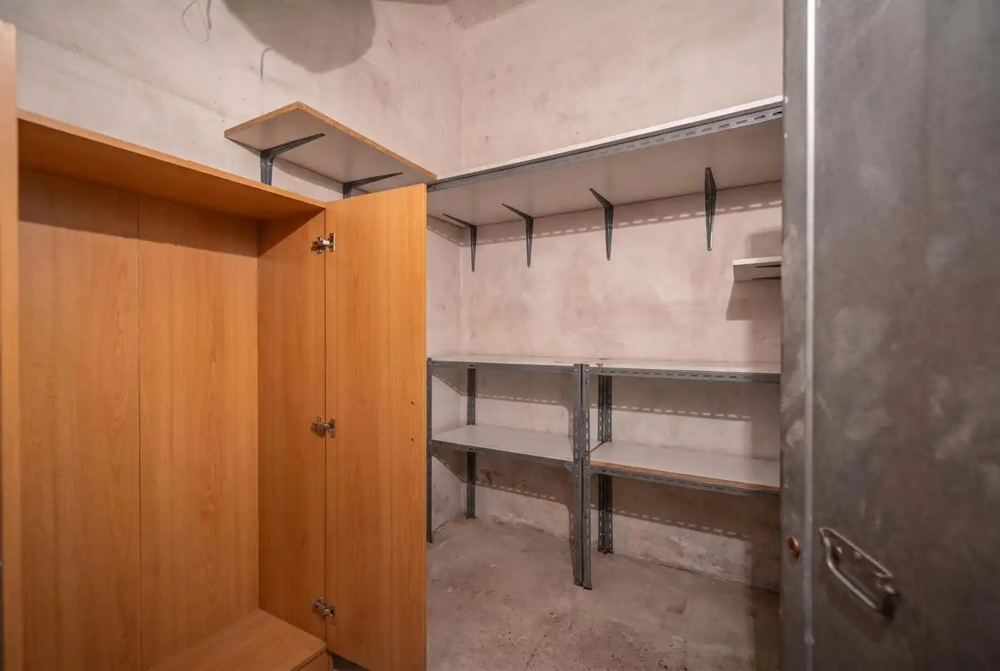Piso en venta en Ávila con Calefacción y Trastero