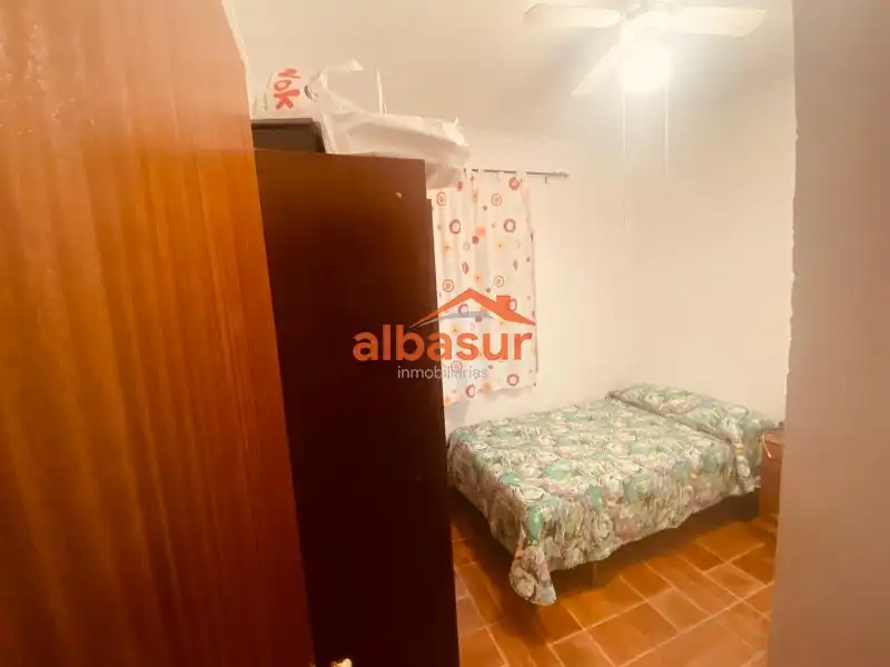 Habitación de Casa o chalet en venta en La Carlota con Aire acondicionado, Jardín privado y Piscina