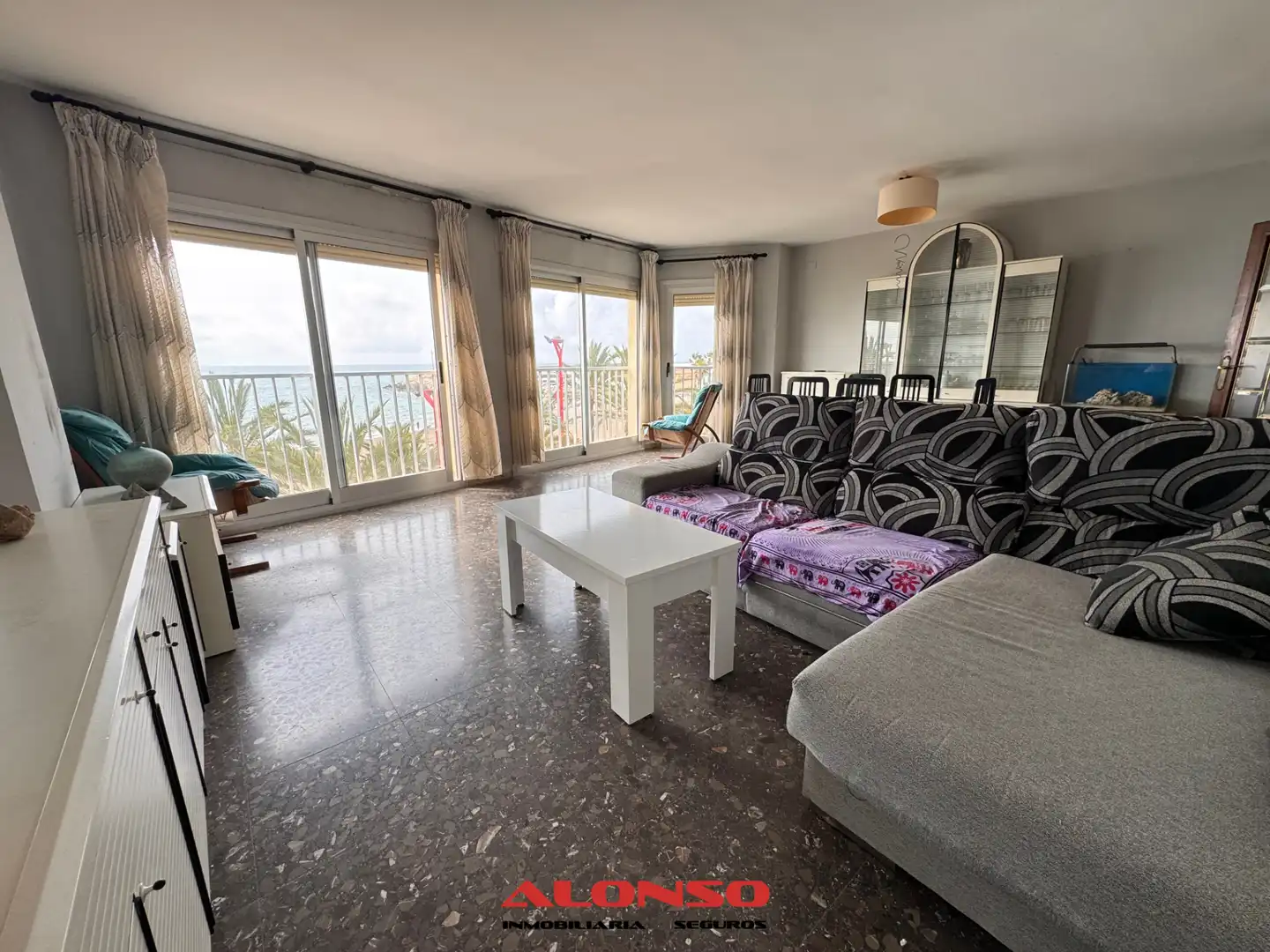 Sala de estar de Piso en venta en Vinaròs con Amueblado y Balcón