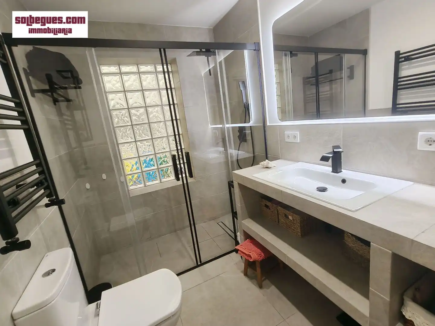 Bathroom of Flat for sale in Begues  with Heating and Terrace