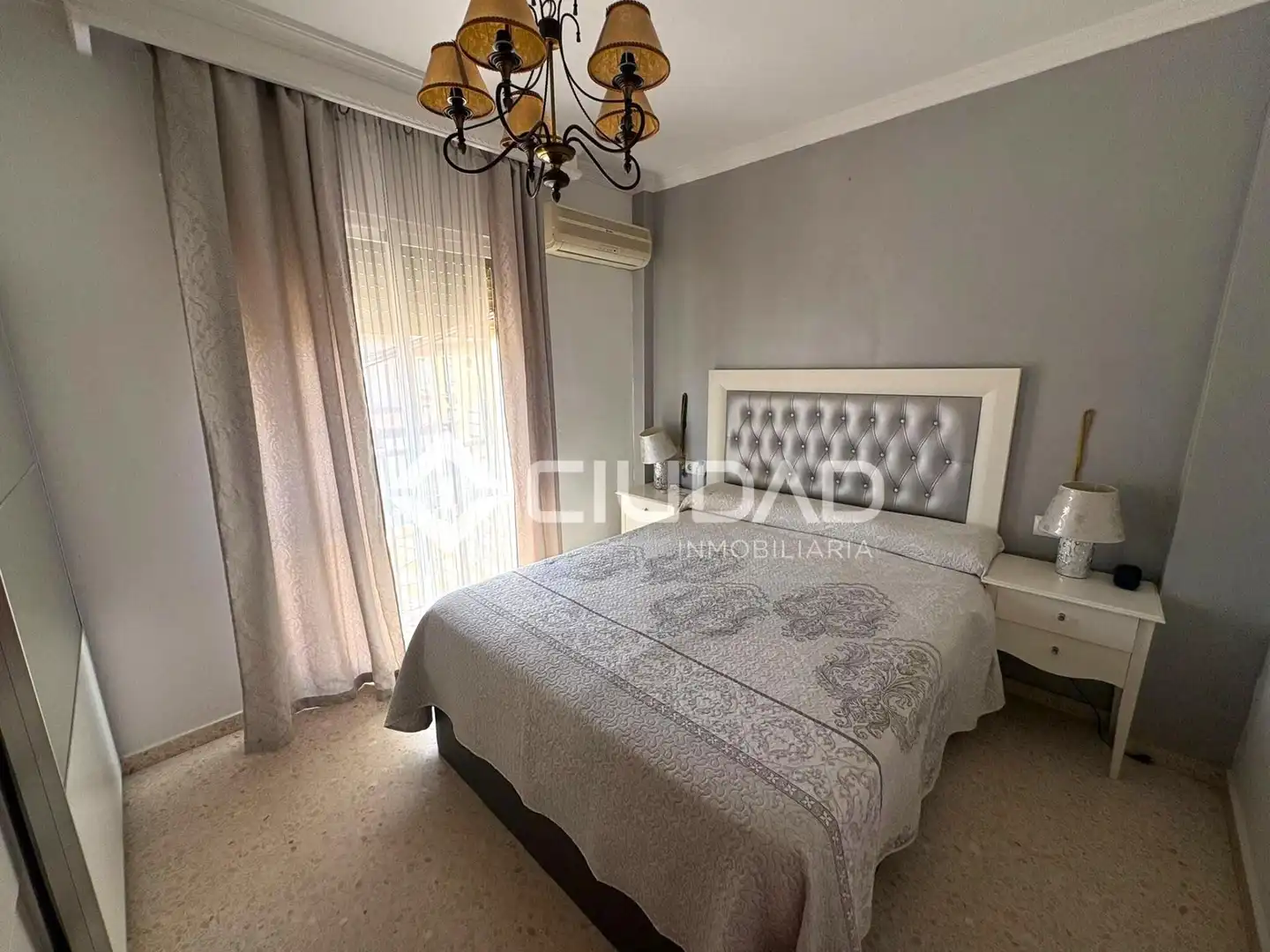 Dormitori de Casa adosada en venda en Sanlúcar de Barrameda amb Aire condicionat i Terrassa