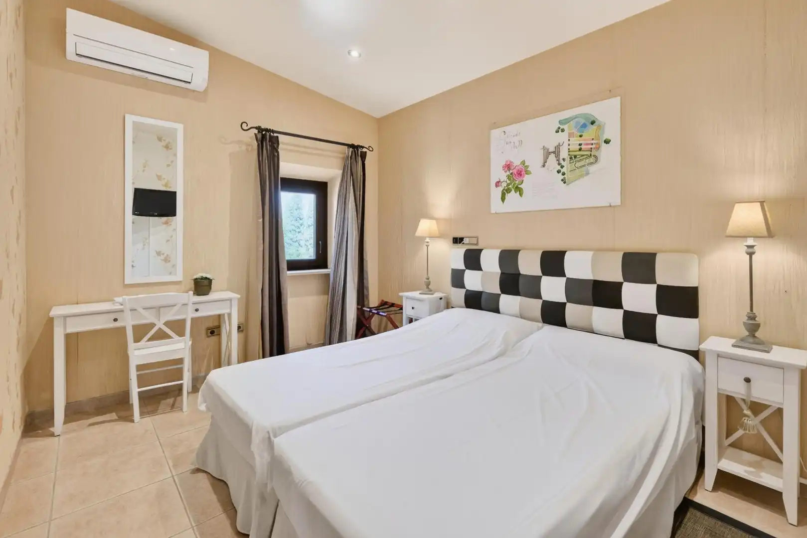 Habitación de Casa o chalet en venta en Mollet de Peralada con Jardín privado, Terraza y Piscina