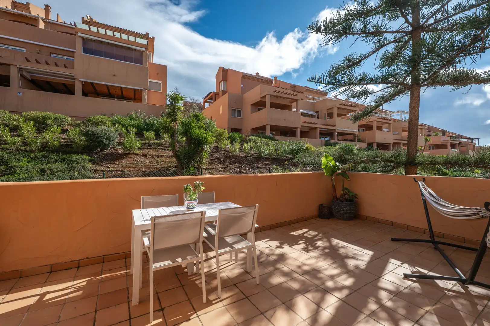 Jardí de Apartament en venda en Marbella amb Terrassa, Traster i Piscina