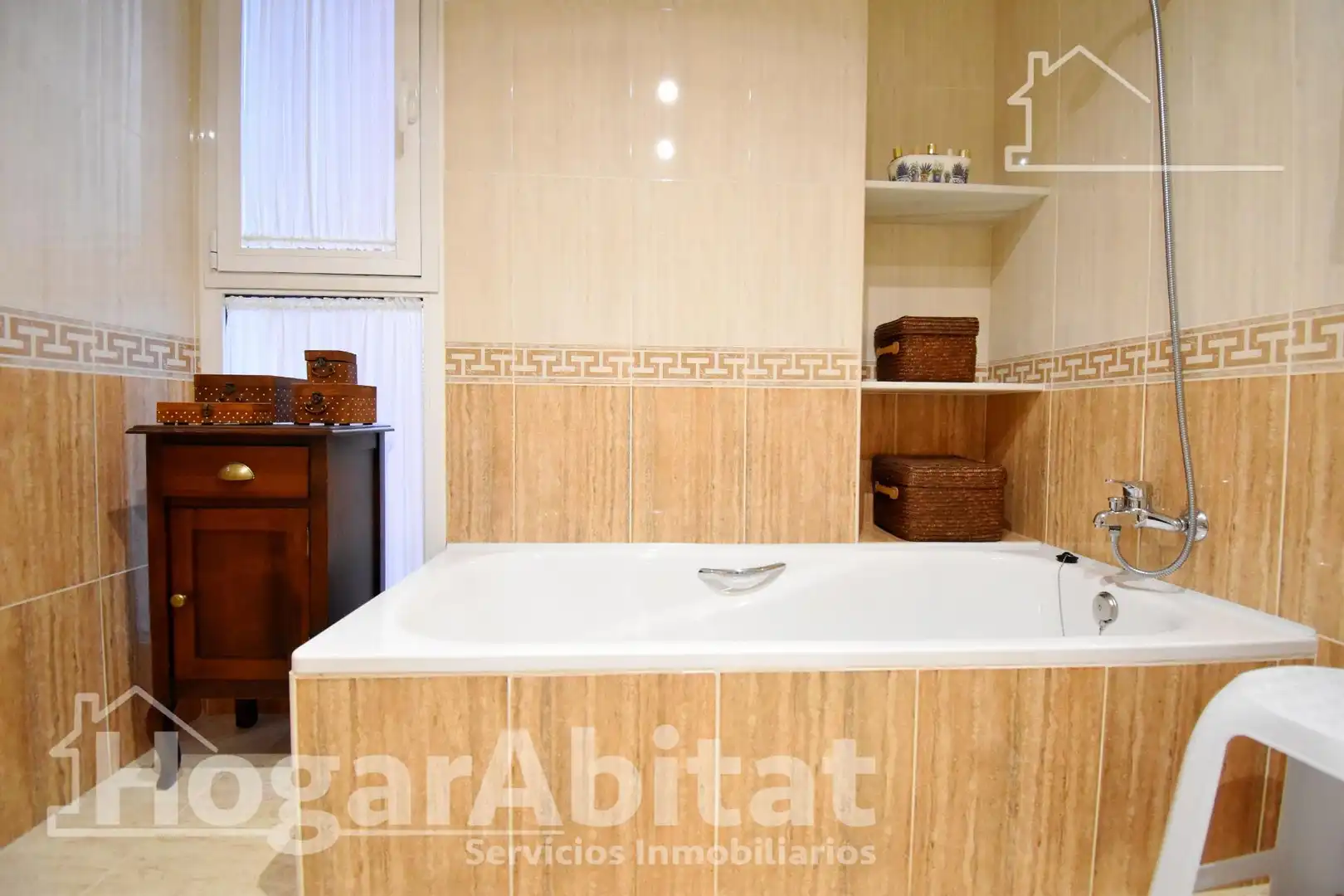 Baño de Casa adosada en venta en El Real de Gandia con Aire acondicionado, Terraza y Trastero