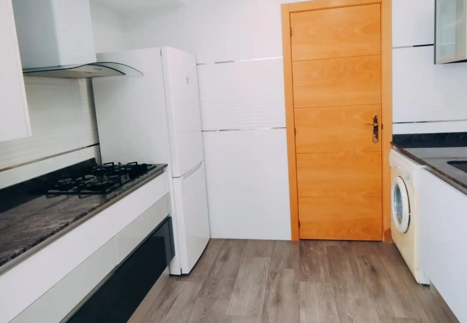Cuina de Pis en venda en Cullera amb Terrassa i Moblat