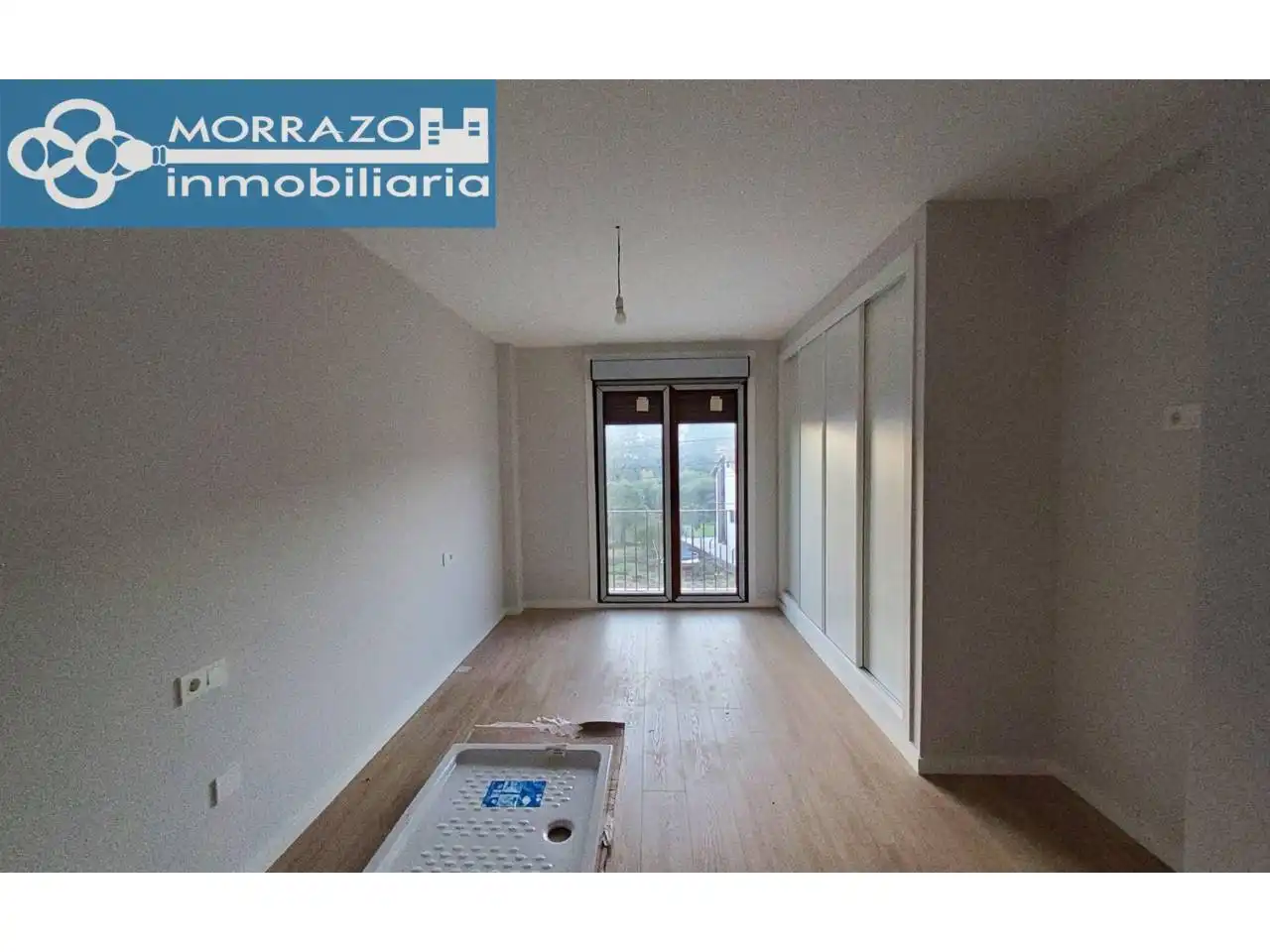 Habitación de Casa adosada en venta en Moaña con Calefacción, Jardín privado y Terraza