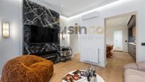 Sala d'estar de Pis en venda en  Madrid Capital amb Aire condicionat, Calefacció i Terrassa
