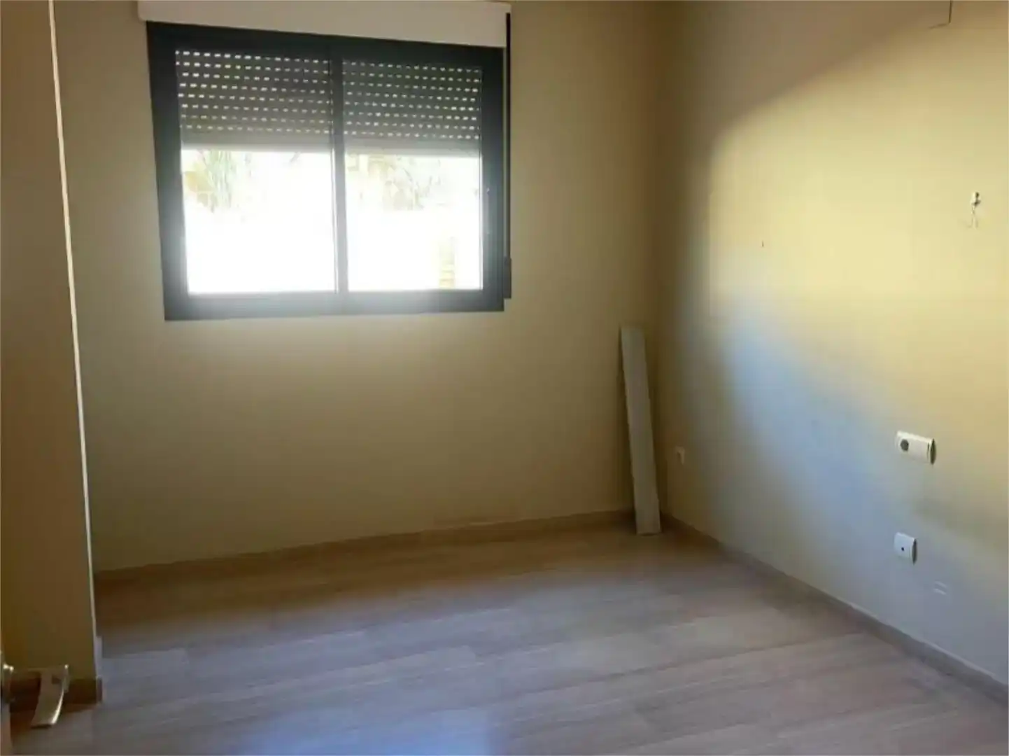 Schlafzimmer von Wohnung zur Miete in La Pobla de Vallbona