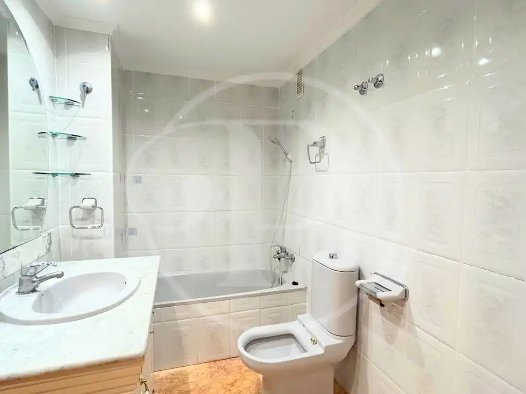 Appartamento con balcone in vendita a Plaza Rafael Atard, imagen 11