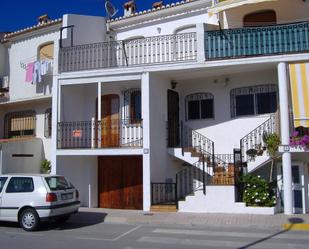 Vista exterior de Casa adosada en venda en Miramar amb Aire condicionat, Terrassa i Balcó