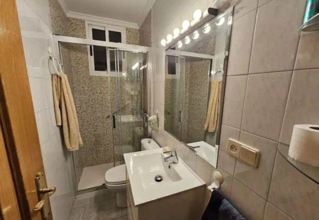 Baño de Casa o chalet en venta en Congosto con Calefacción, Jardín privado y Trastero