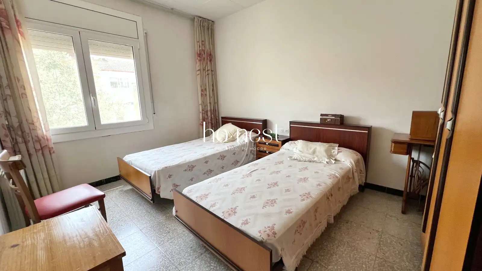 Dormitori de Casa adosada en venda en El Pla del Penedès amb Calefacció, Jardí privat i Terrassa