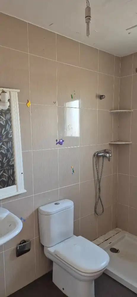 Baño de Piso en venta en Almansa con Calefacción y Balcón