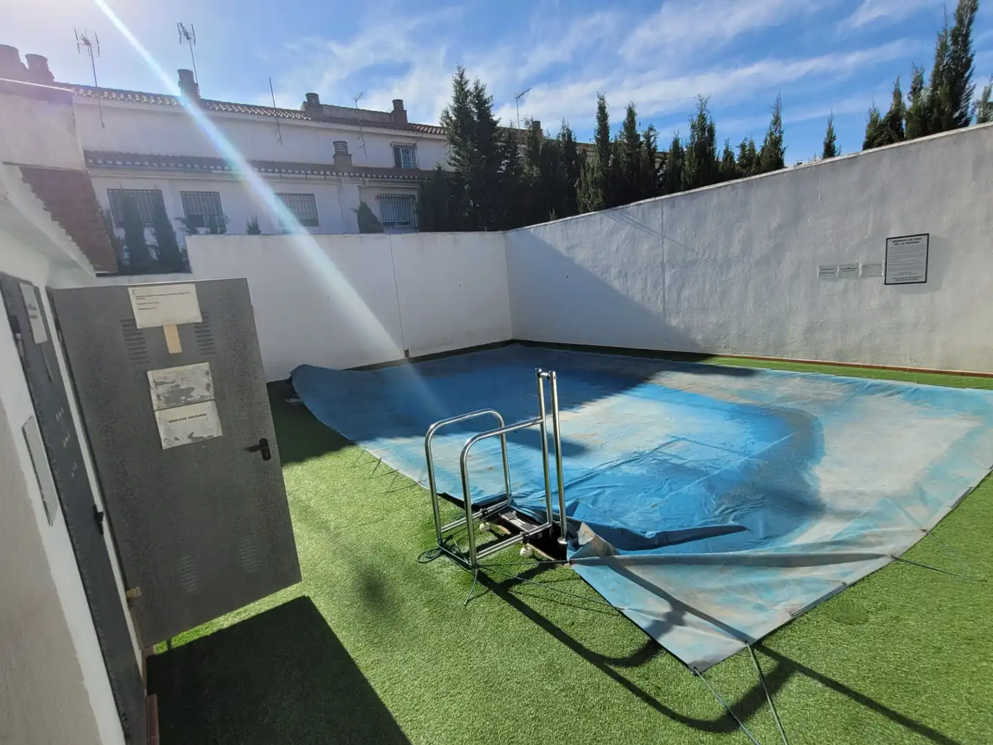 Swimming pool of Duplexes for sale in Poniente