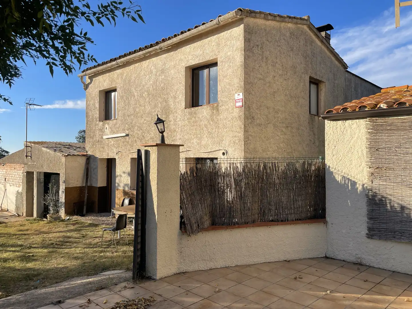 Vista exterior de Finca rústica en venta en Quart con Calefacción, Jardín privado y Parquet