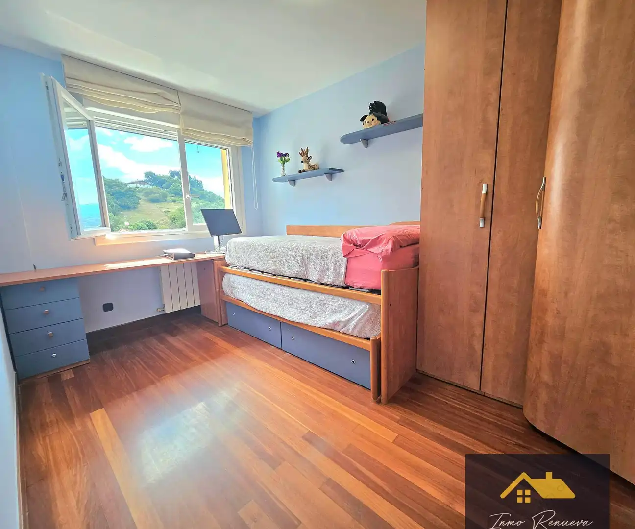 Bedroom of Flat for sale in Etxebarri, Bizkaia