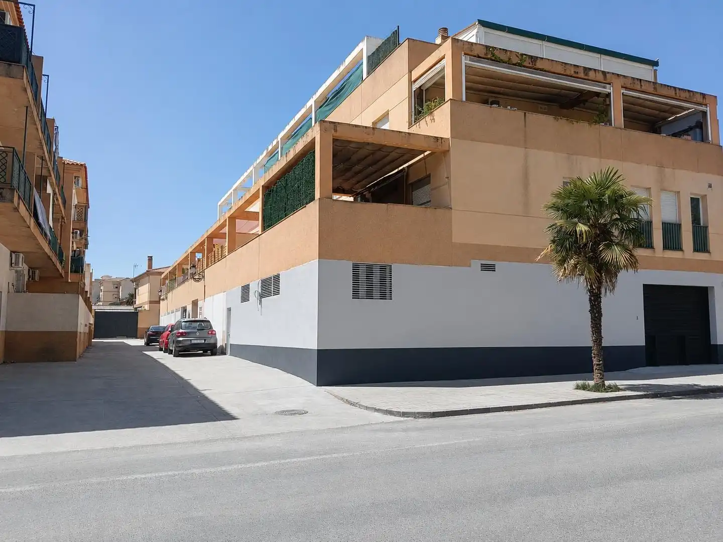 Vista exterior de Pis en venda en Láchar